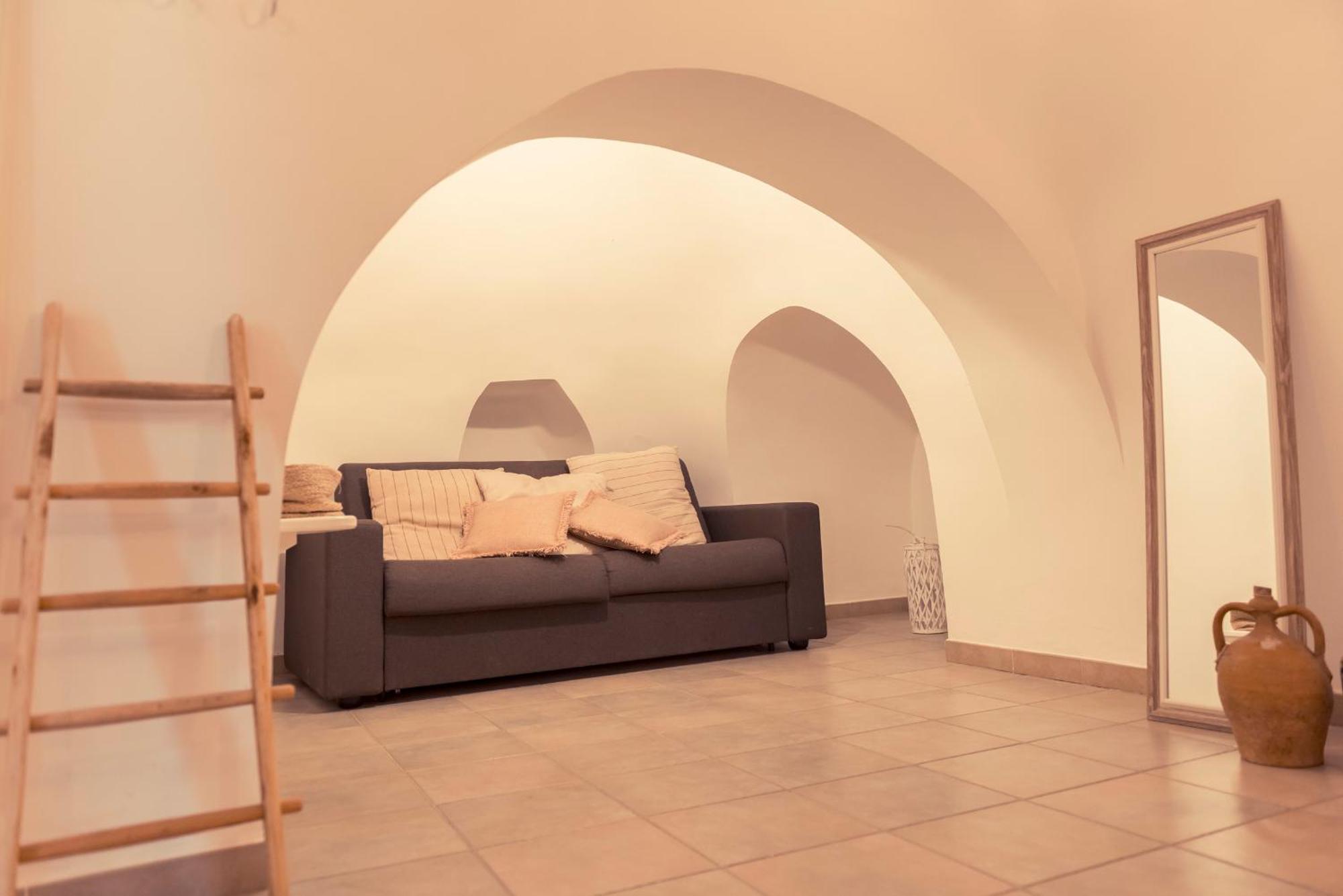 Trulli Antichi Mestieri - Widespread Trulli In The Historic Center Bed & Breakfast อัลเบโรเบลโล ภายนอก รูปภาพ