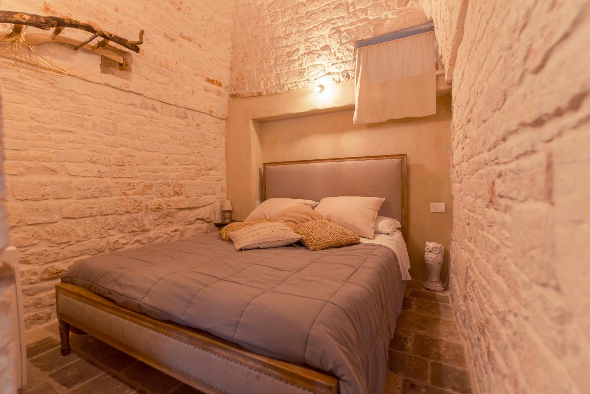 Trulli Antichi Mestieri - Widespread Trulli In The Historic Center Bed & Breakfast อัลเบโรเบลโล ภายนอก รูปภาพ