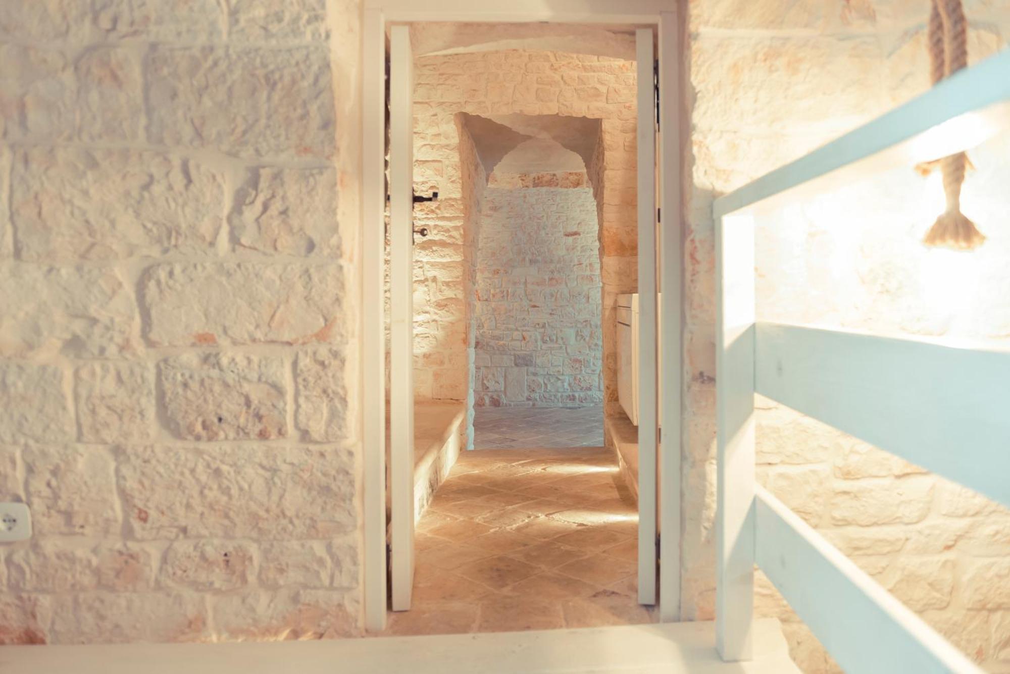 Trulli Antichi Mestieri - Widespread Trulli In The Historic Center Bed & Breakfast อัลเบโรเบลโล ภายนอก รูปภาพ