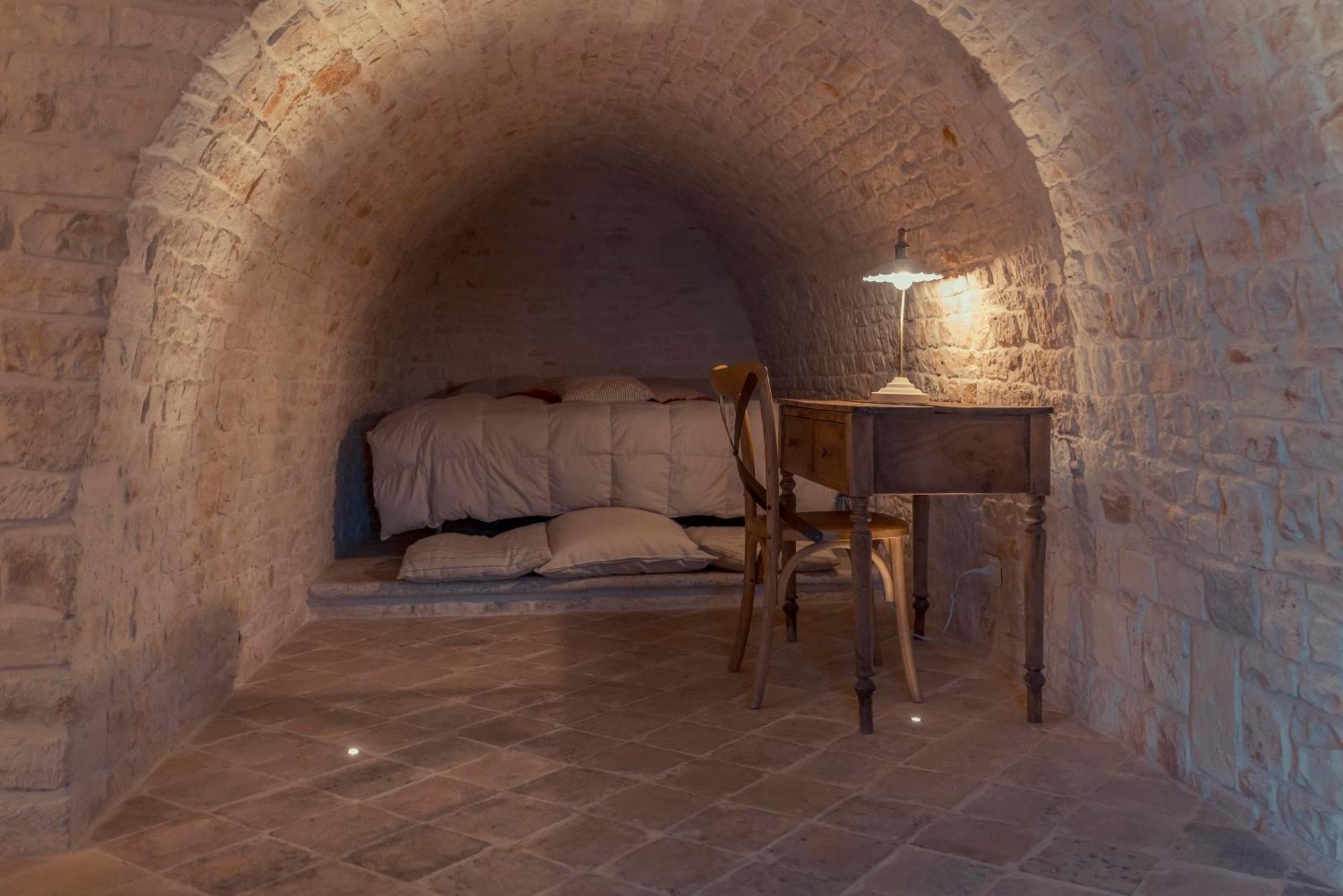 Trulli Antichi Mestieri - Widespread Trulli In The Historic Center Bed & Breakfast อัลเบโรเบลโล ภายนอก รูปภาพ