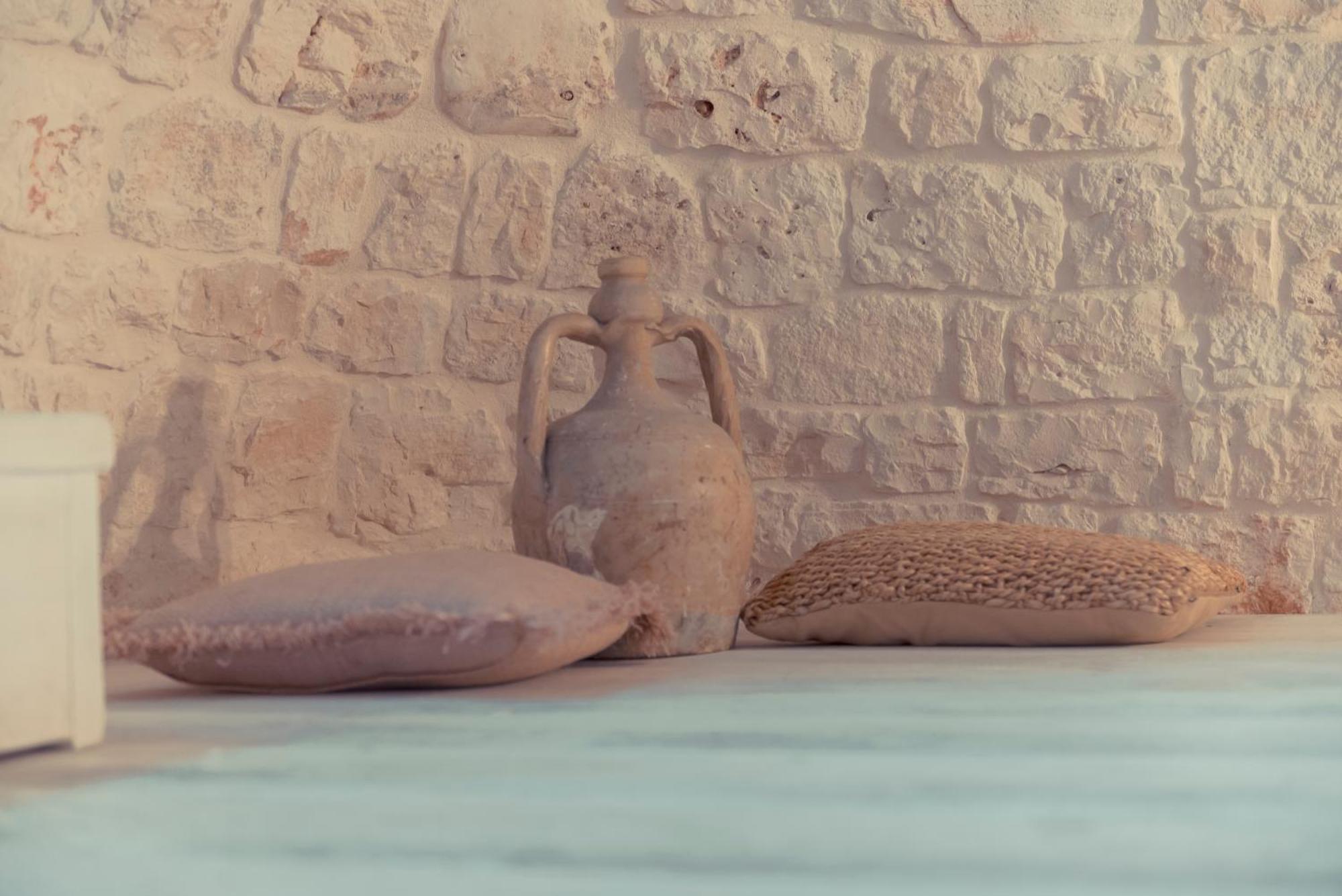 Trulli Antichi Mestieri - Widespread Trulli In The Historic Center Bed & Breakfast อัลเบโรเบลโล ภายนอก รูปภาพ