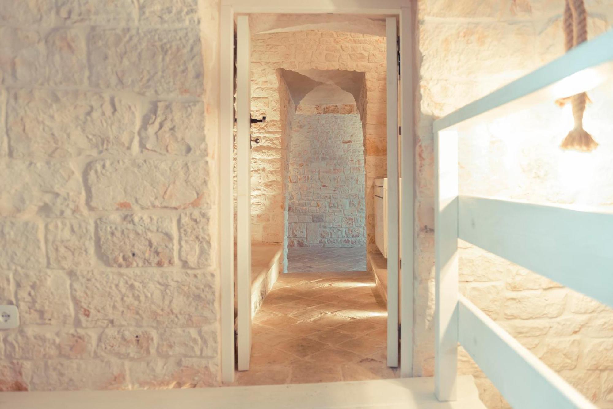 Trulli Antichi Mestieri - Widespread Trulli In The Historic Center Bed & Breakfast อัลเบโรเบลโล ภายนอก รูปภาพ